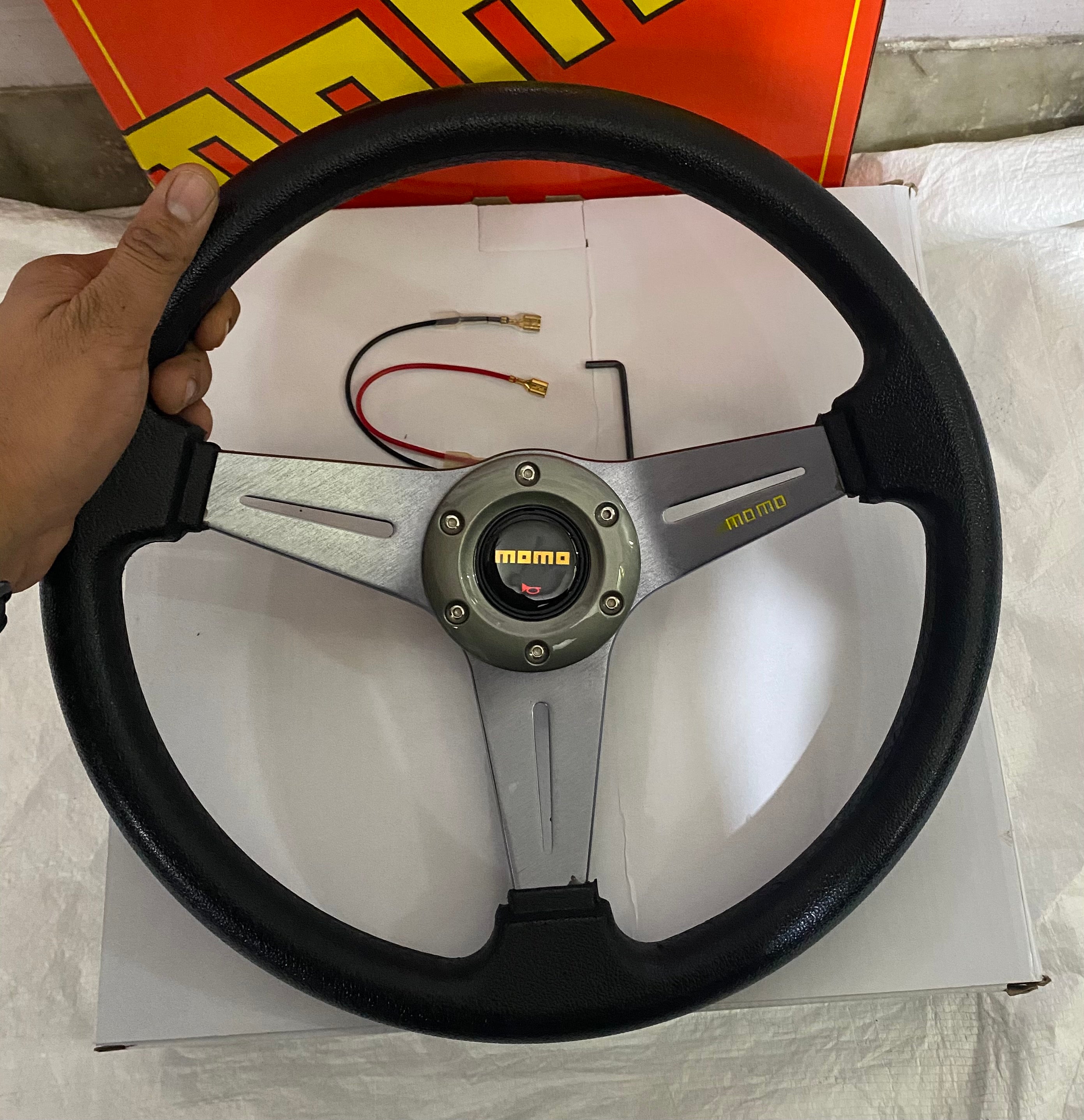 MOMO 3R (SILVER STEERING) 12INCH 3R-Style Universal Steering Wheel for Sports Car Look Rally Race Off Road with BOSS KIT HUB Free