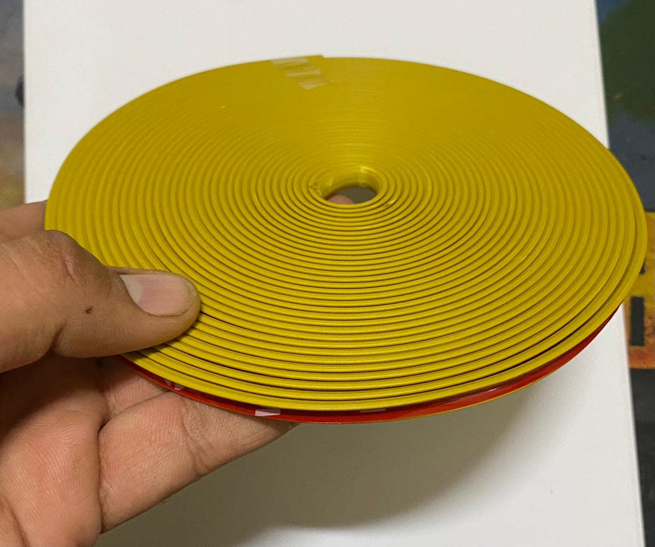 (YELLOW TYRE Guard) Car Tyre Guard Edge Protector Universal Beading Alloy Wheel Edge Ring Rim Protectors Tyres Tire Guard Rubber Moulding Sticker Attractive Strip