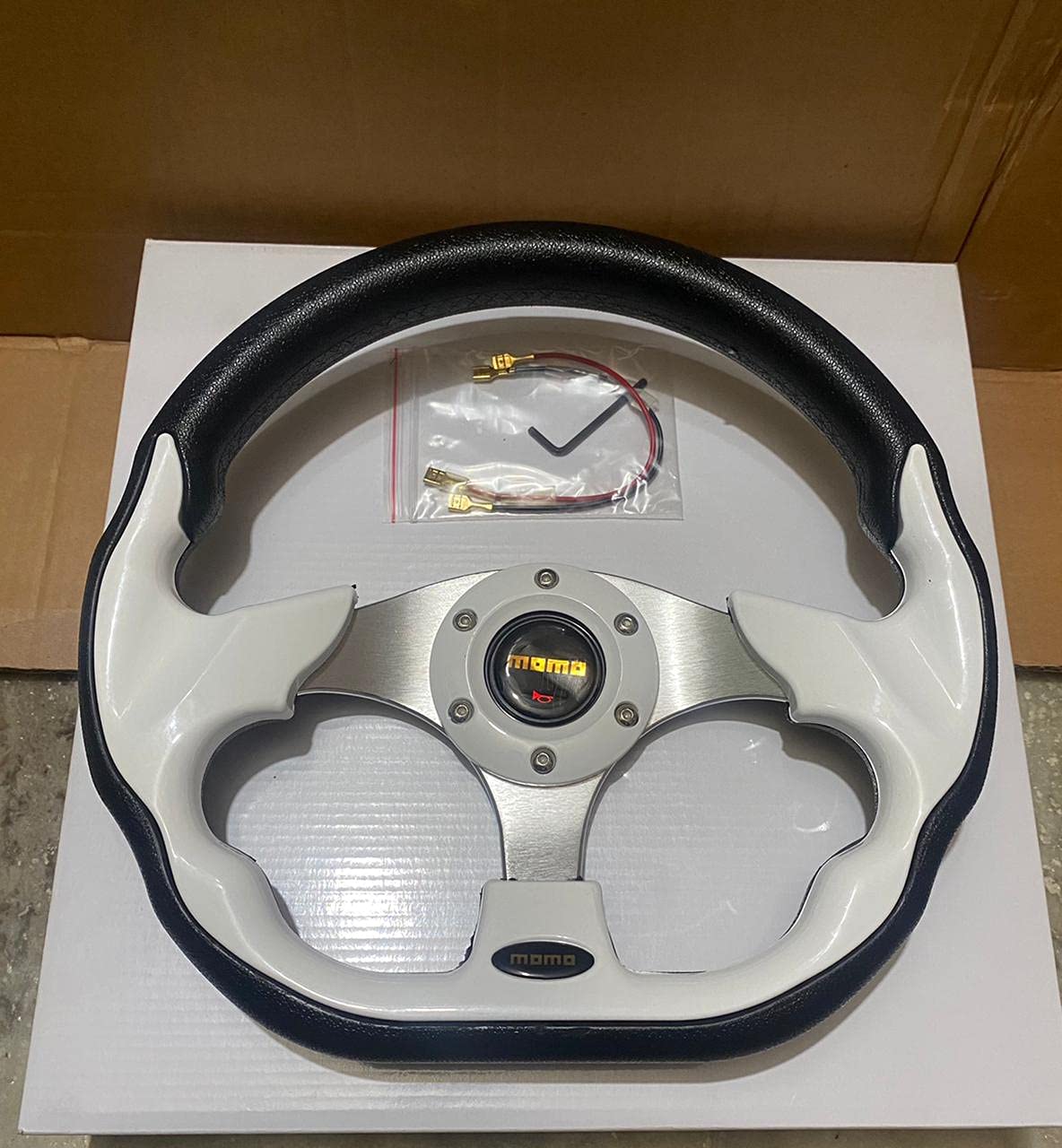 MOMO White DSHAPE 12INCH Universal Steering Wheel for Sports Car Look Rally Race Off Road with HUB Free