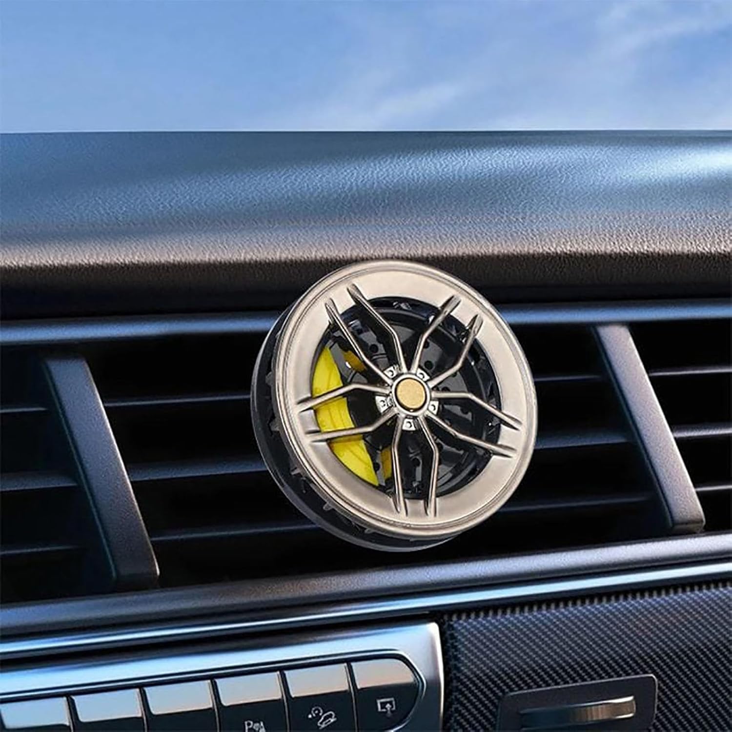 Grey Alloy Wheel AC Vent Clips Freshener hub Air Outlet Car Diffuser Vent Clip Car Interior Decor Freshener With Organic Fragrance 1 Piece