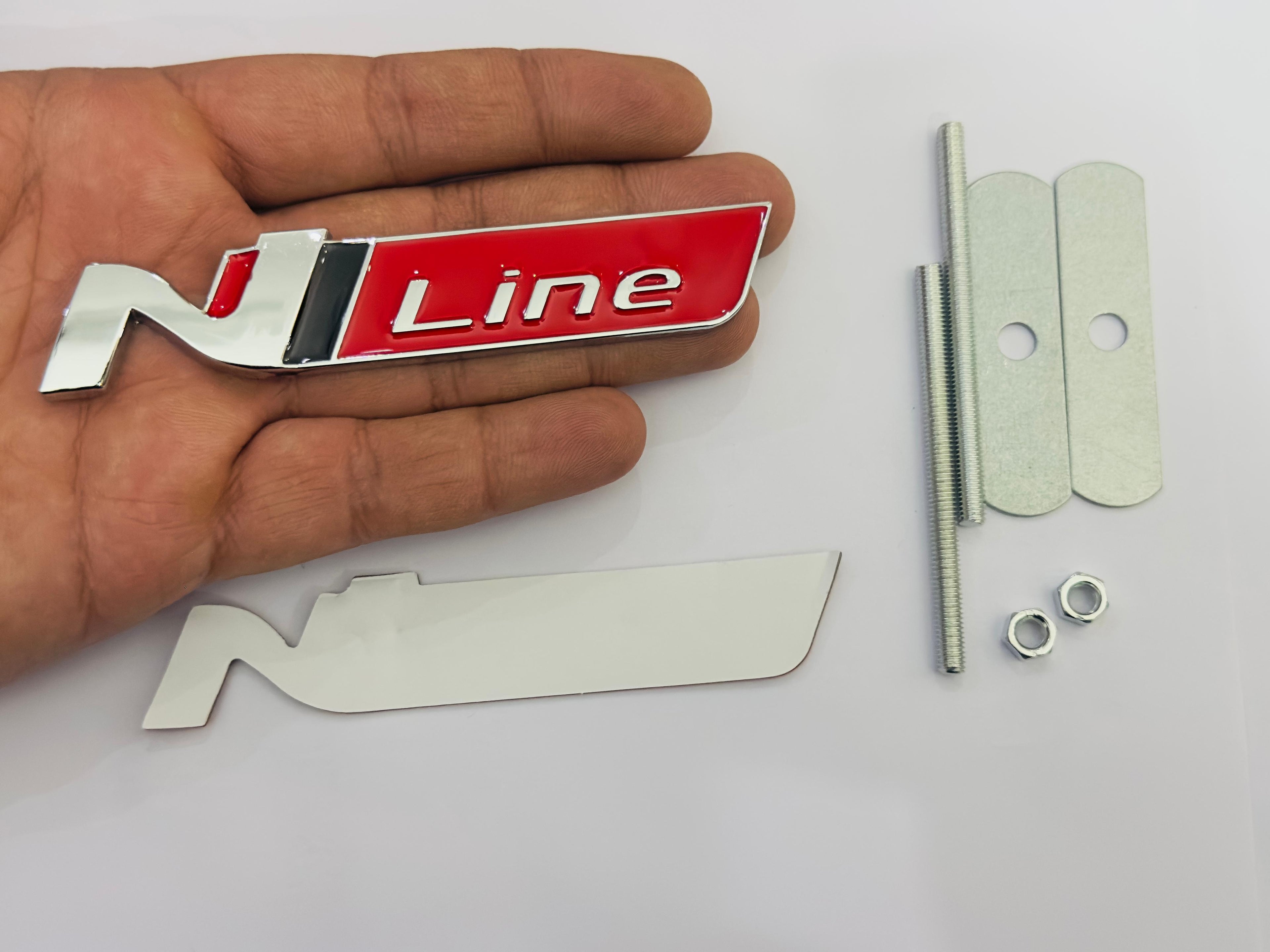 Chrome Red Grill Rear N Line Logo 11cmx2cm Car Bike Metal Logo Car Emblem 3D Badge Auto Racing Sport Sticker Grand Tourer Decal Versatie Loggo