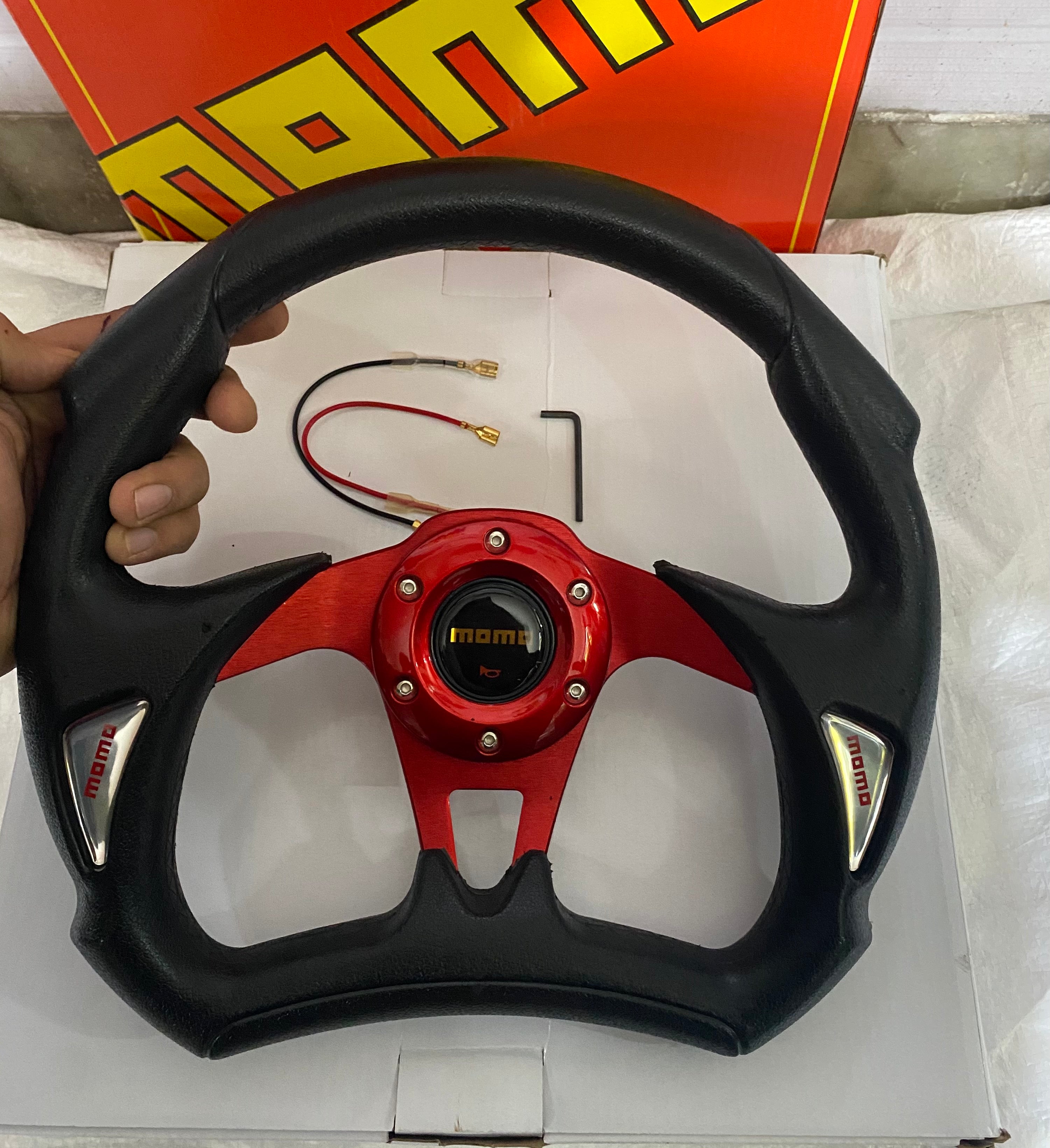 MOMO (FULL D SHAPE) STEERING-RED Look Rally Race Off Road with HUB Free 12INCH Universal Steering Wheel for Sports Car
