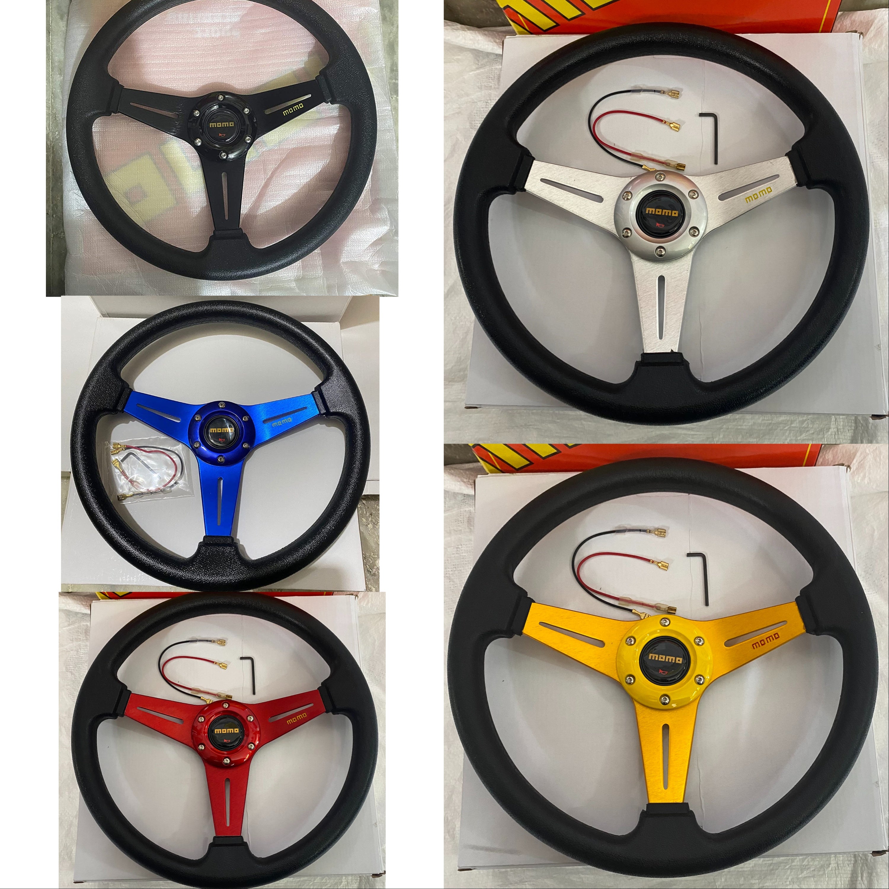 MOMO 3R STEERING 12INCH 3R-Style Universal Steering Wheel for Sports Car Look Rally Race Off Road with BOSS KIT HUB Free