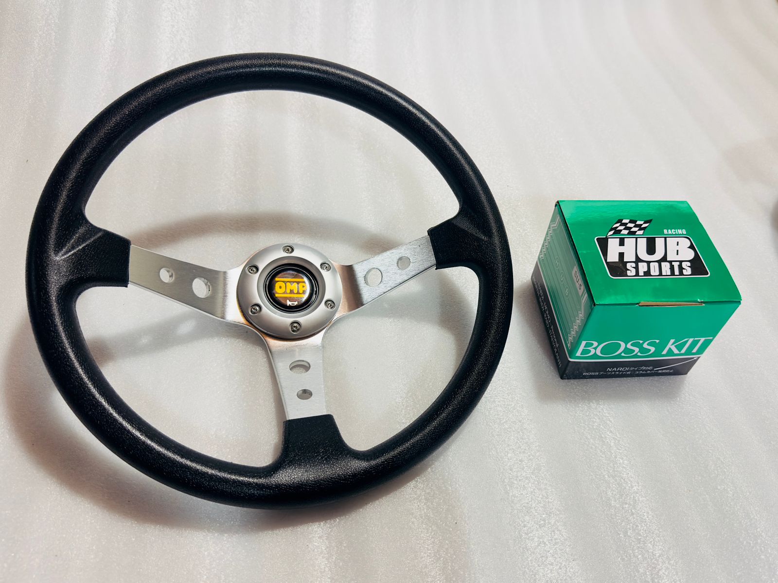 SILVER 14INCH OMP DEEP STEERING STYLE Look Rally Race Off Road with HUB Free Universal Steering Wheel for Sports Car Universal Steering-1PC