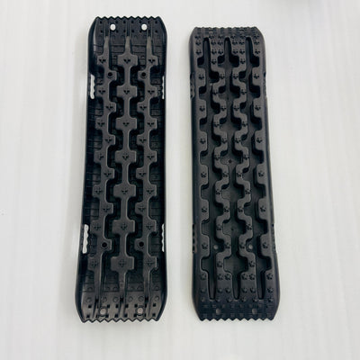 Off-Road Traction Boards, 2 Pcs Recovery Tracks Traction Mat for 4X4 Jeep Mud, Sand, Snow Traction Ladder-Black Tire Traction Tool