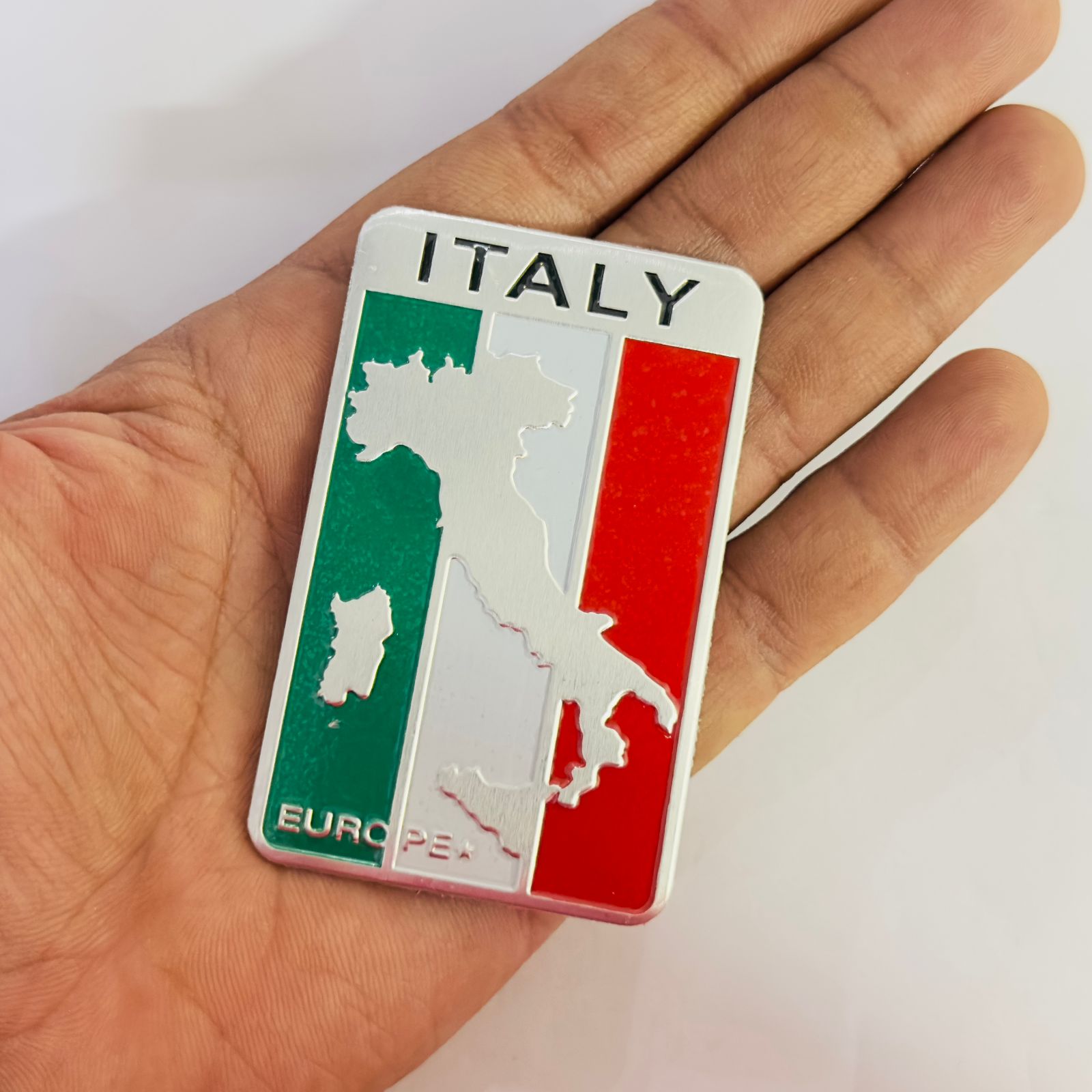 Italy Flag 3D Logo (8cmx5cm) for Car Bike Laptop Emblem, Italy Flag Sticker 3D-Badge Universal Auto Racing Sports Logo Grand Tourer Decal Auto Accessories 1PC.