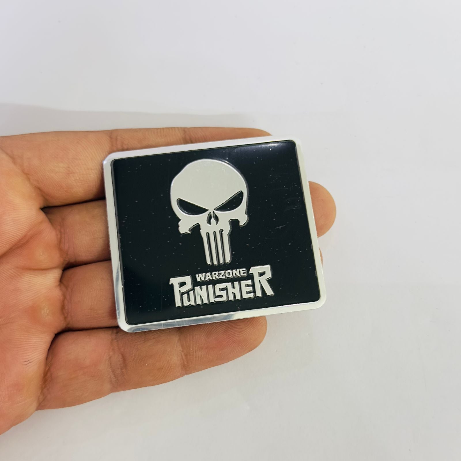 Chrome BLACK Skull Punisher Stickers 5.6cmx6cm Car Metal Logo 3D Emblem Auto Racing Sport Sticker Decal.