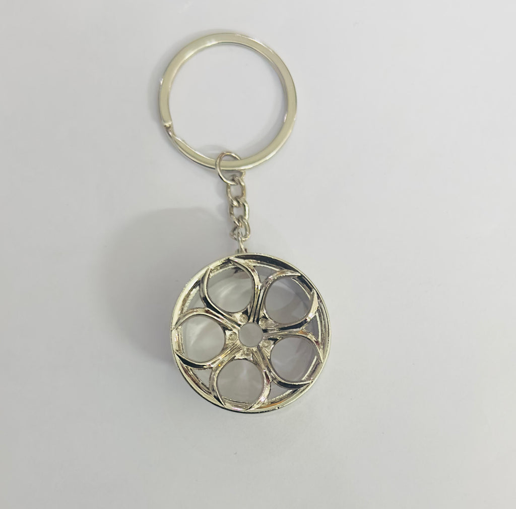 Silver Alloy Wheel Design Metal Keychain Car Styling Keychain Alloy Wheel Key Ring Durable Metal Key chain Pendant Ring.