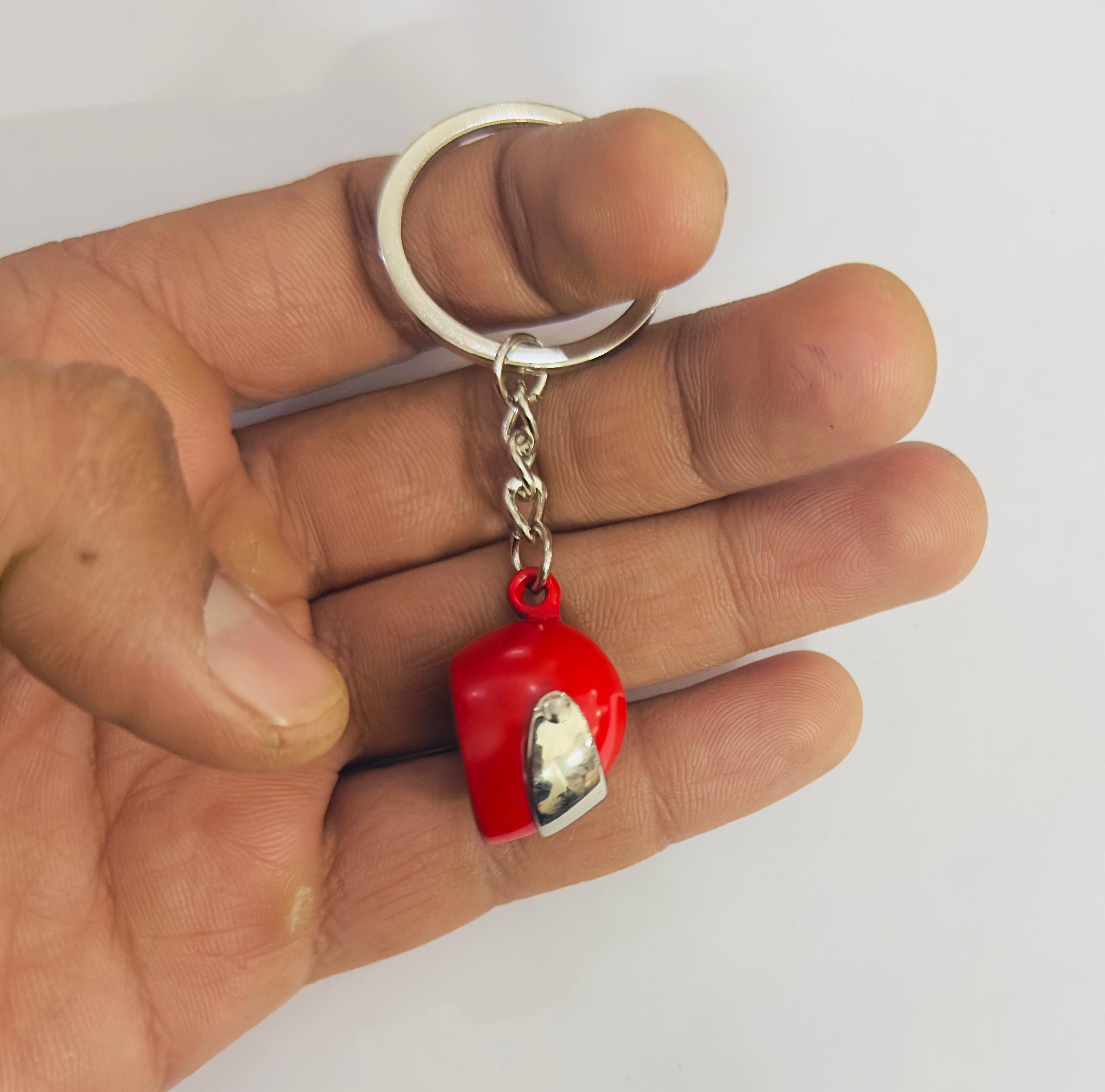 Red Helmet Design Metal Keychain Car Styling Keychain Helmet Key Ring Durable Metal Key chain Pendant Ring.