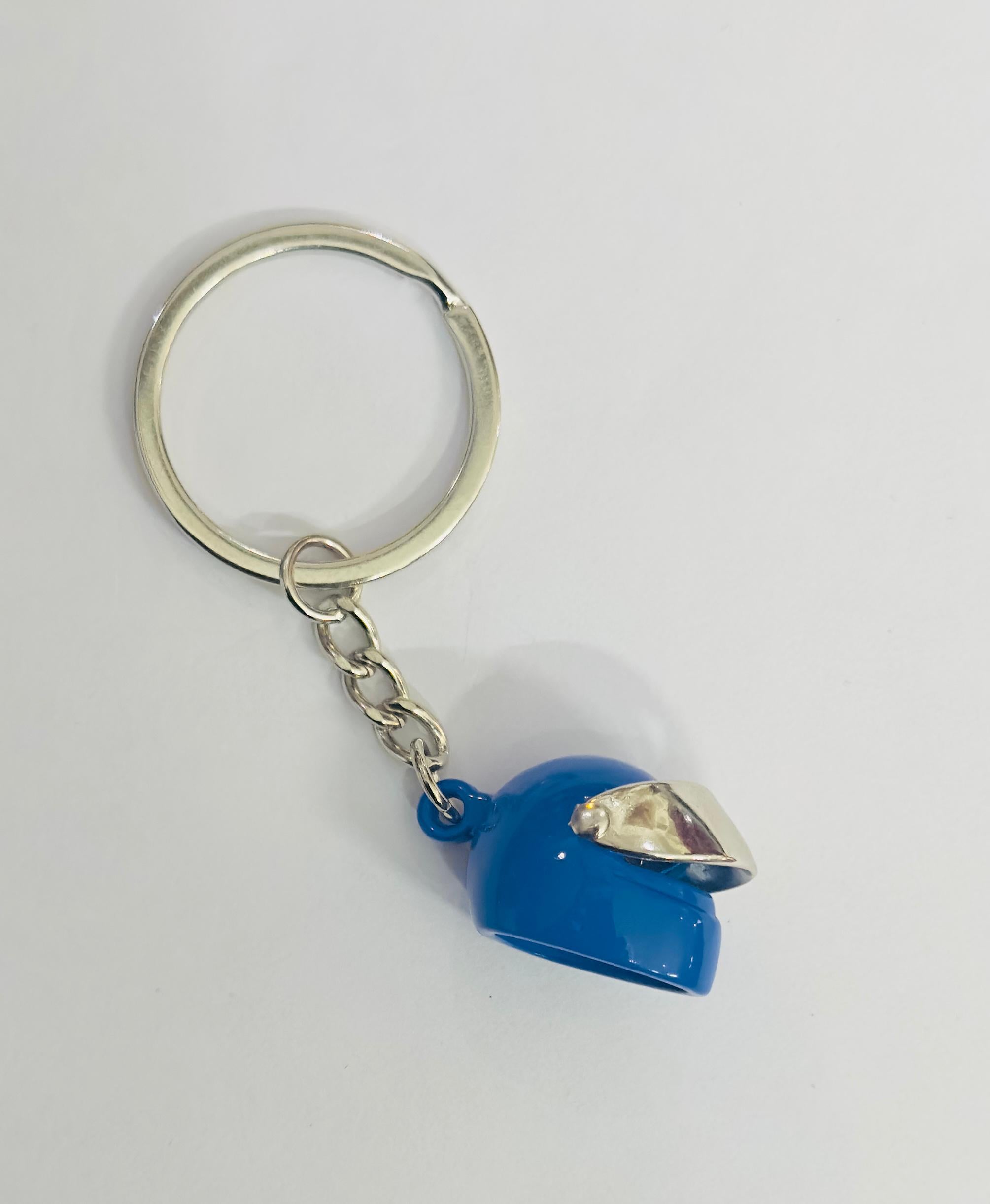 BLUE Helmet Design Metal Keychain Car Styling Keychain Helmet Key Ring Durable Metal Key chain Pendant Ring.