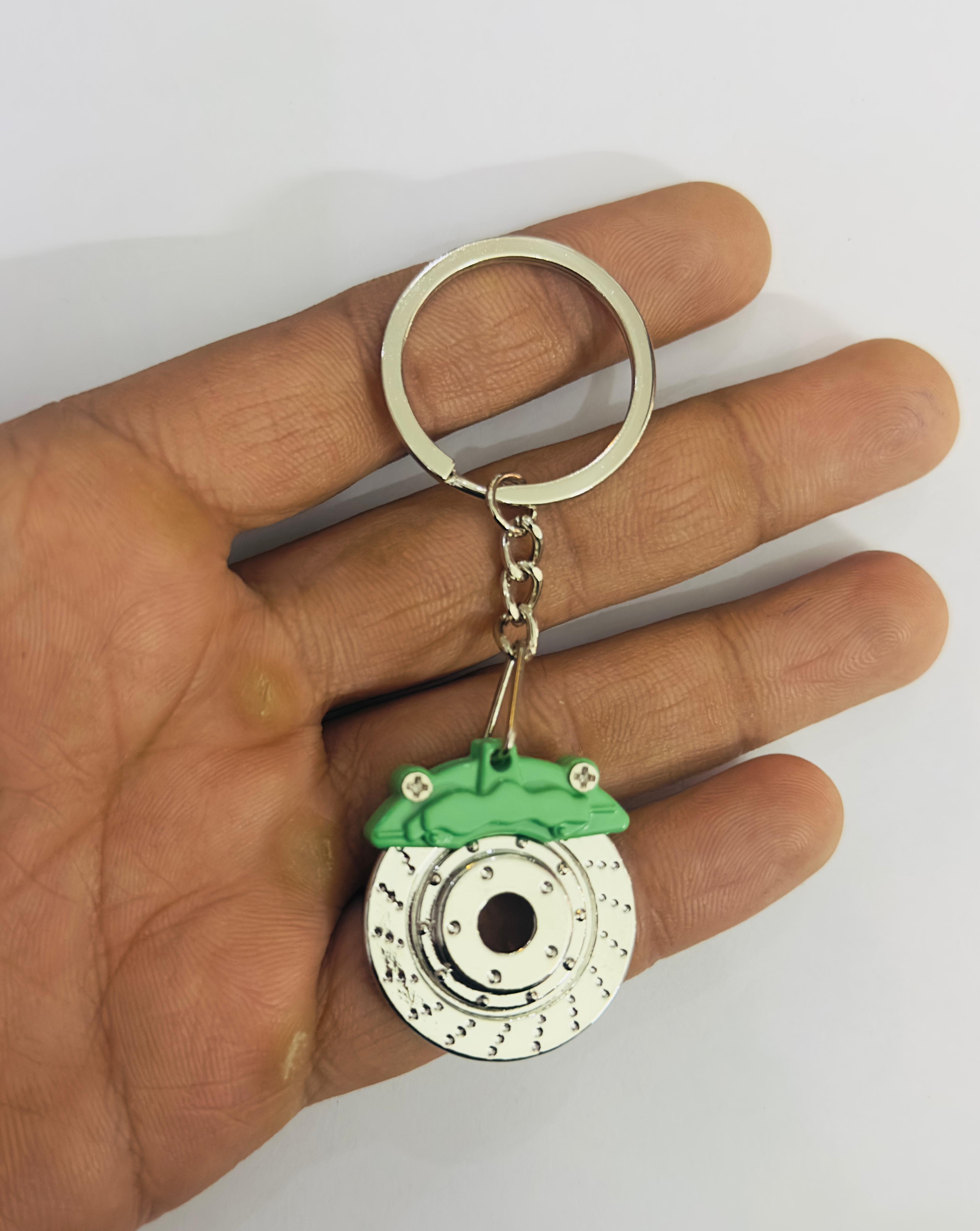 Green Wheel Disc Design Metal Keychain Car Styling Keychain Wheel Disc Key Ring Metal Key chain Pendant Ring 1PC.