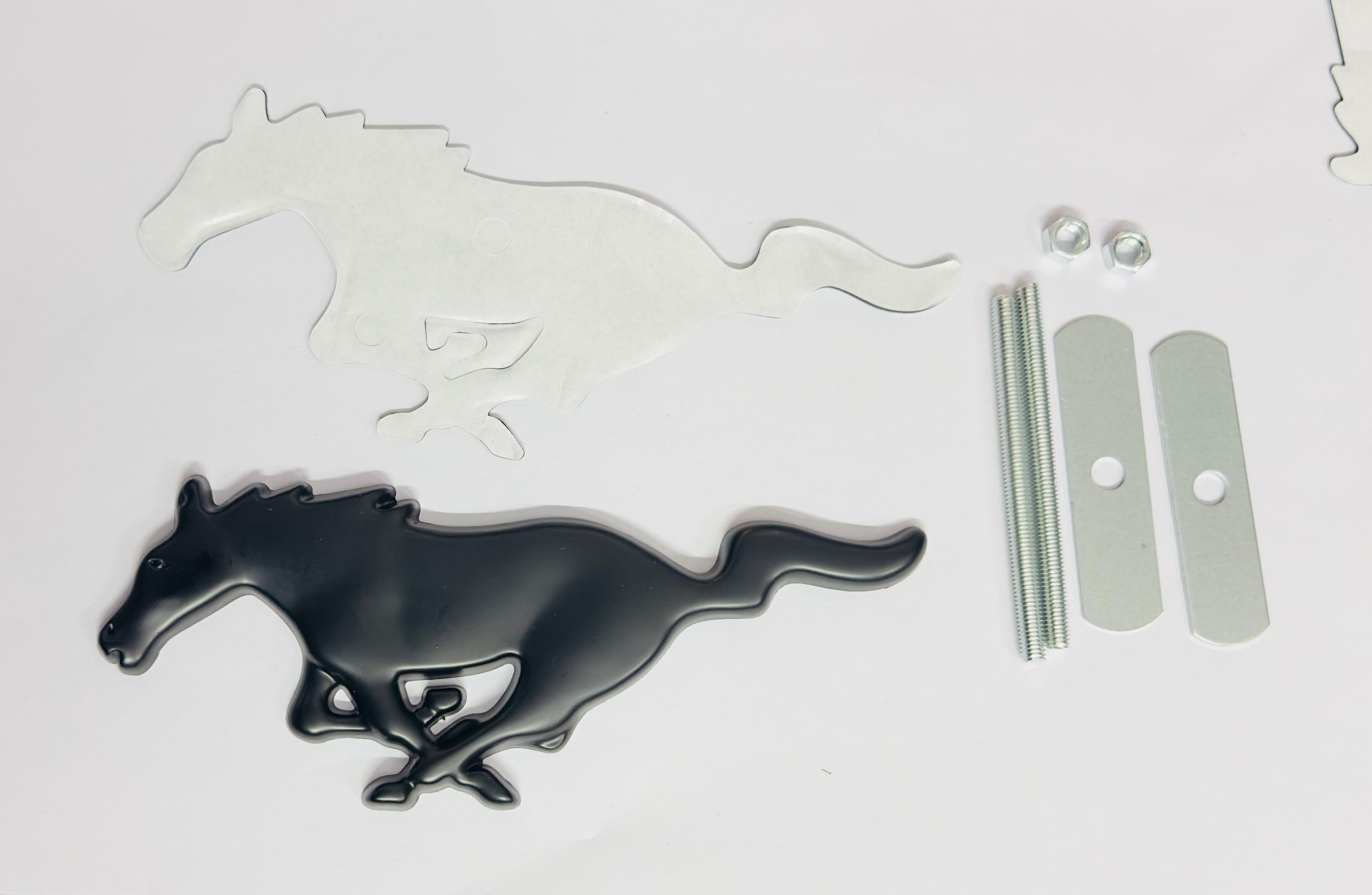 BLACK Horse 3D Grill Logo (16cmx6cm) for Car Bike Laptop Emblem, Horse Grill Sticker 3D-Badge Auto Racing Sport Logo Grand Tourer Decal Auto Accessories 1PC.