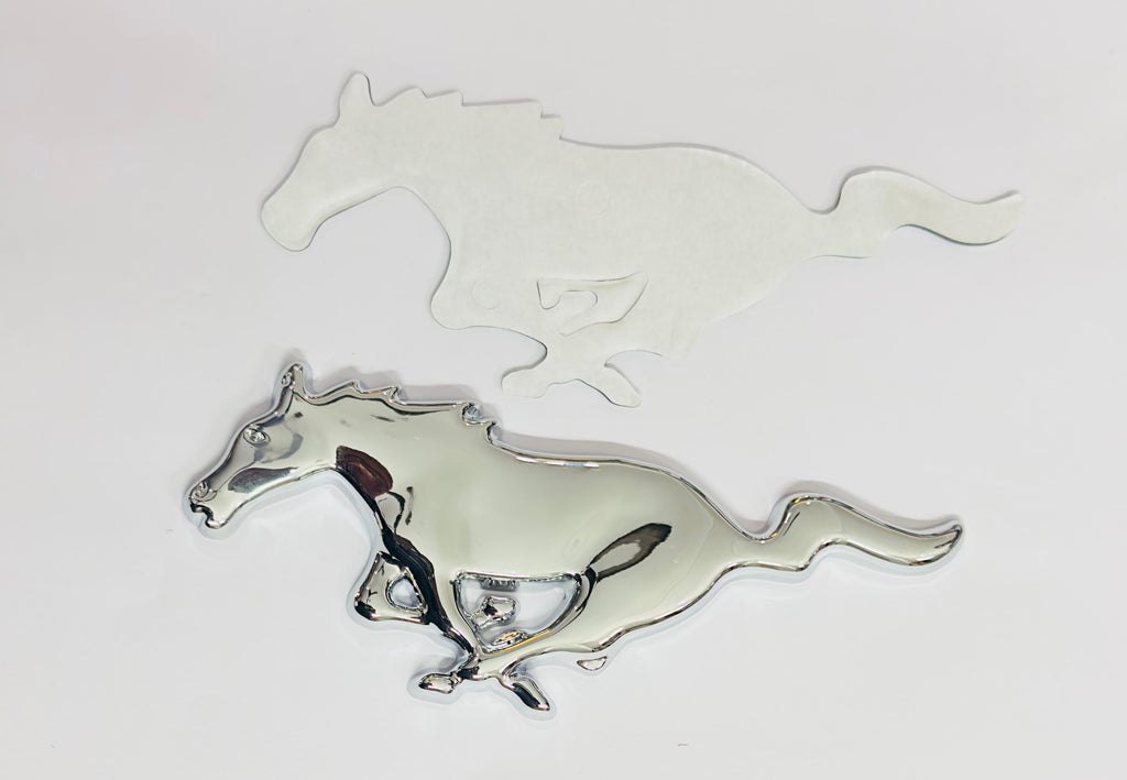 Golden Horse 3D Logo (16cmx6cm) for Car Bike Laptop Emblem, Horse Sticker 3D Badge Auto Racing Sport Logo Grand Tourer Decal Auto Accessories.