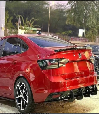 Rear 4 Fin Virtus Diffuser Bumper Lip car 4 Wing ABS Acrylic Spoiler Glossy Black Car Attractive Spoiler for Car Exteriors Auto Accessories for Decoration