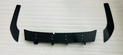 Rear 4 Fin Virtus Diffuser Bumper Lip car 4 Wing ABS Acrylic Spoiler Glossy Black Car Attractive Spoiler for Car Exteriors Auto Accessories for Decoration