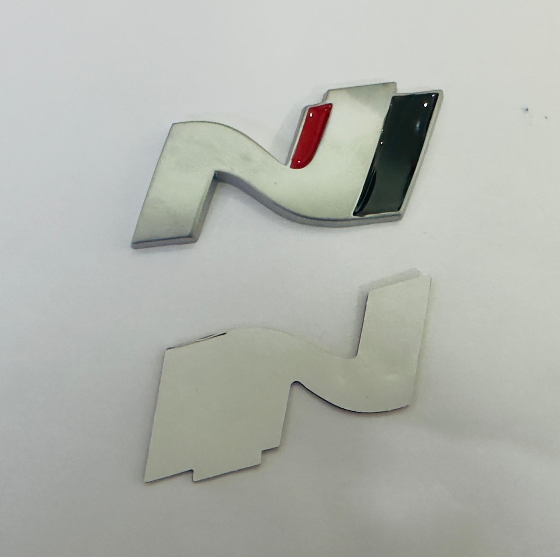 Rear N Line Logo 3cmx6cm Car Bike Metal Logo Car Emblem 3D Badge Auto Racing Sport Sticker Grand Tourer Decal Decorative Log.o