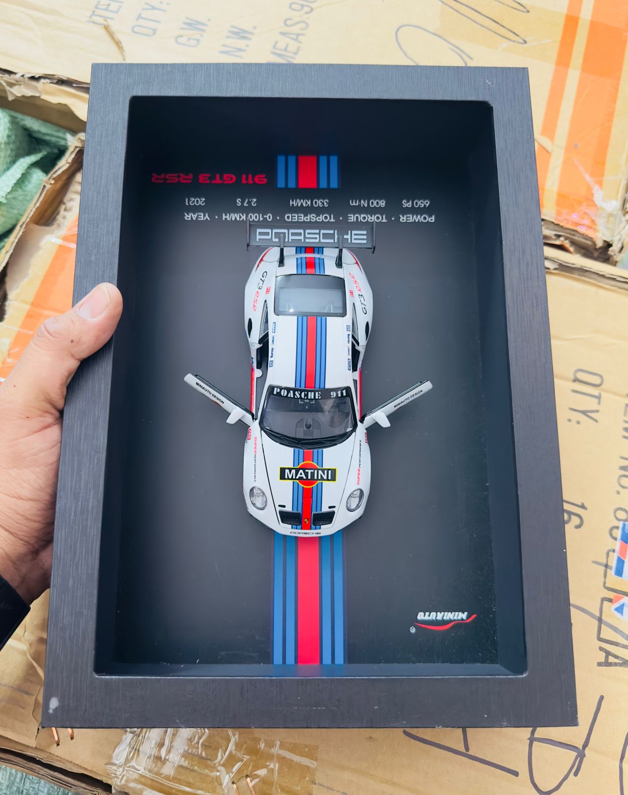 3D Diecast Model Car Frame Diecast Metal Car Interactive Wall Decor with Openable Doors, Pull Back Display Car Auto Accessories