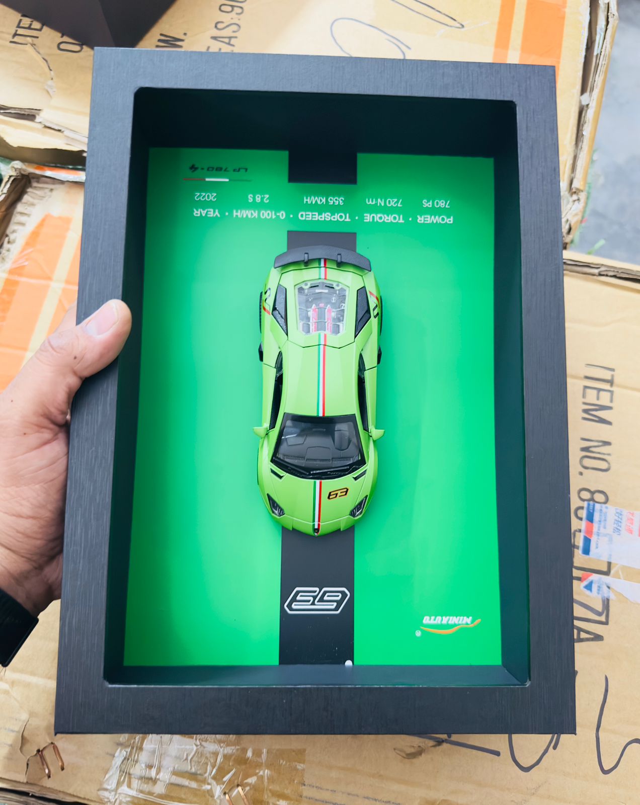 3D Diecast Model Car Frame Diecast Metal Car Interactive Wall Decor with Openable Doors, Pull Back Display Car Auto Accessories