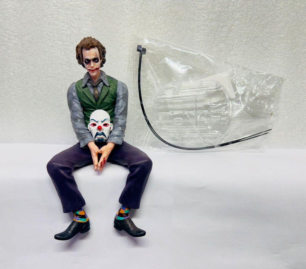 Joker Character 15cm Action Figure Sitting Position Car Dashboard Toy Desk Display Comic Villain with Mask Model Statue for Car Interior Exterior Decor Showpiece