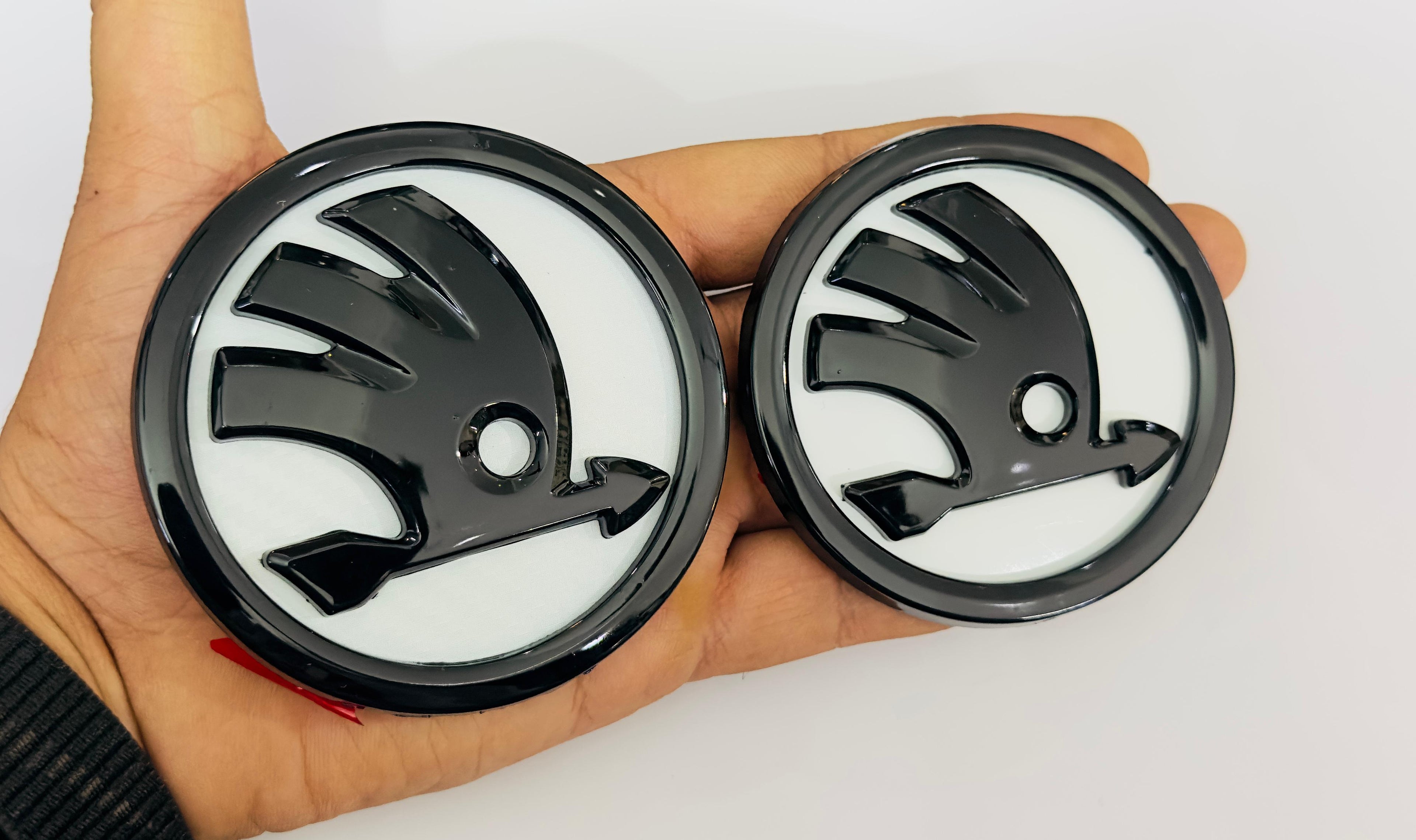 2PC Front Rear 90mm 80mm White Black S-Koda Car Bike Laptop ABS Logo Car Emblem 3D Badge Auto Racing Sport Sticker Grand Tourer Decal