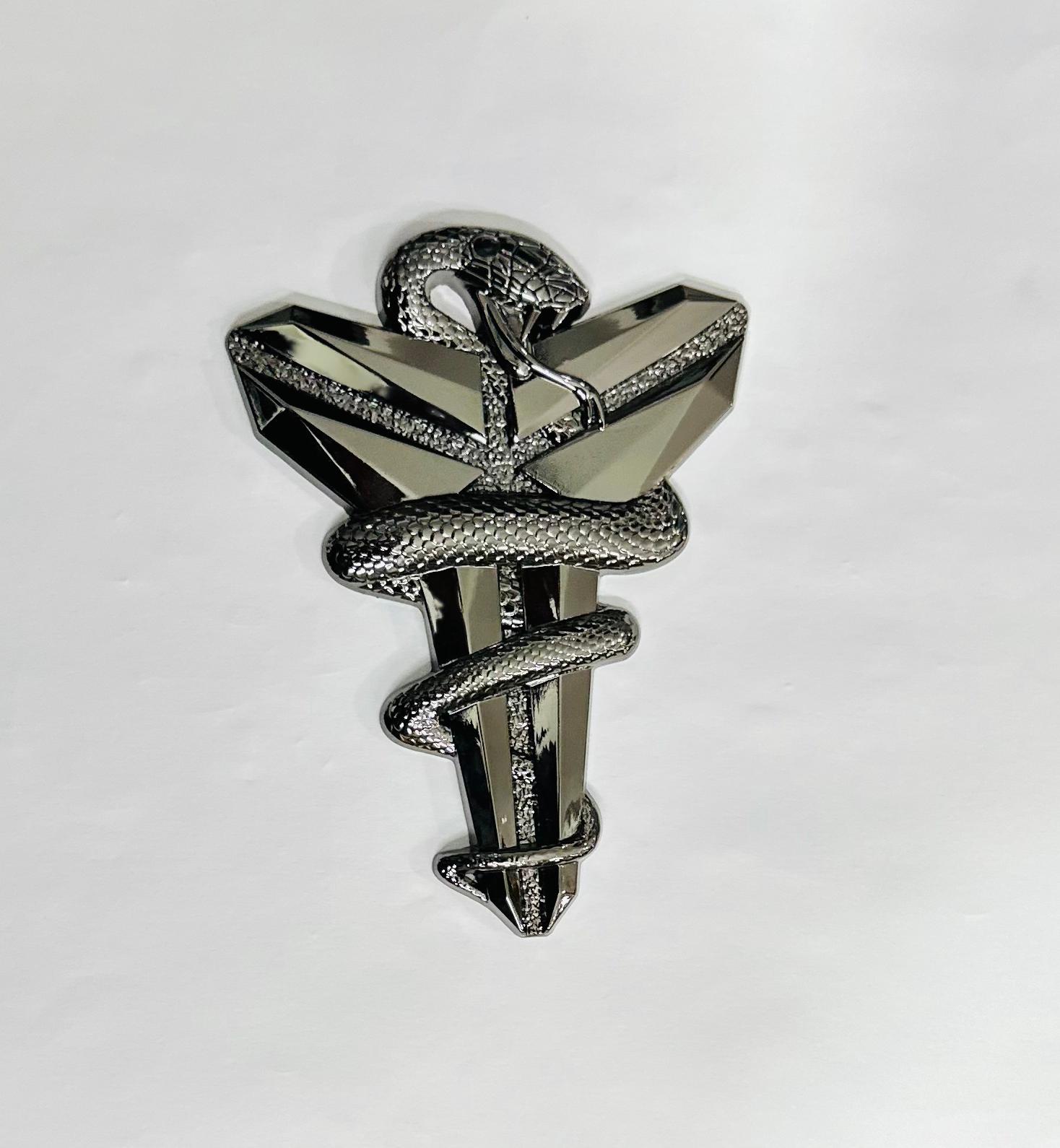 Chrome Black Mamba (10.7cmx8cm) for Car Bike Laptop Decorative Emblem Black Mamba Sticker 3D-Badge Universal Auto Racing Sports Logo Grand Tourer Decal Auto Accessories 1PC.