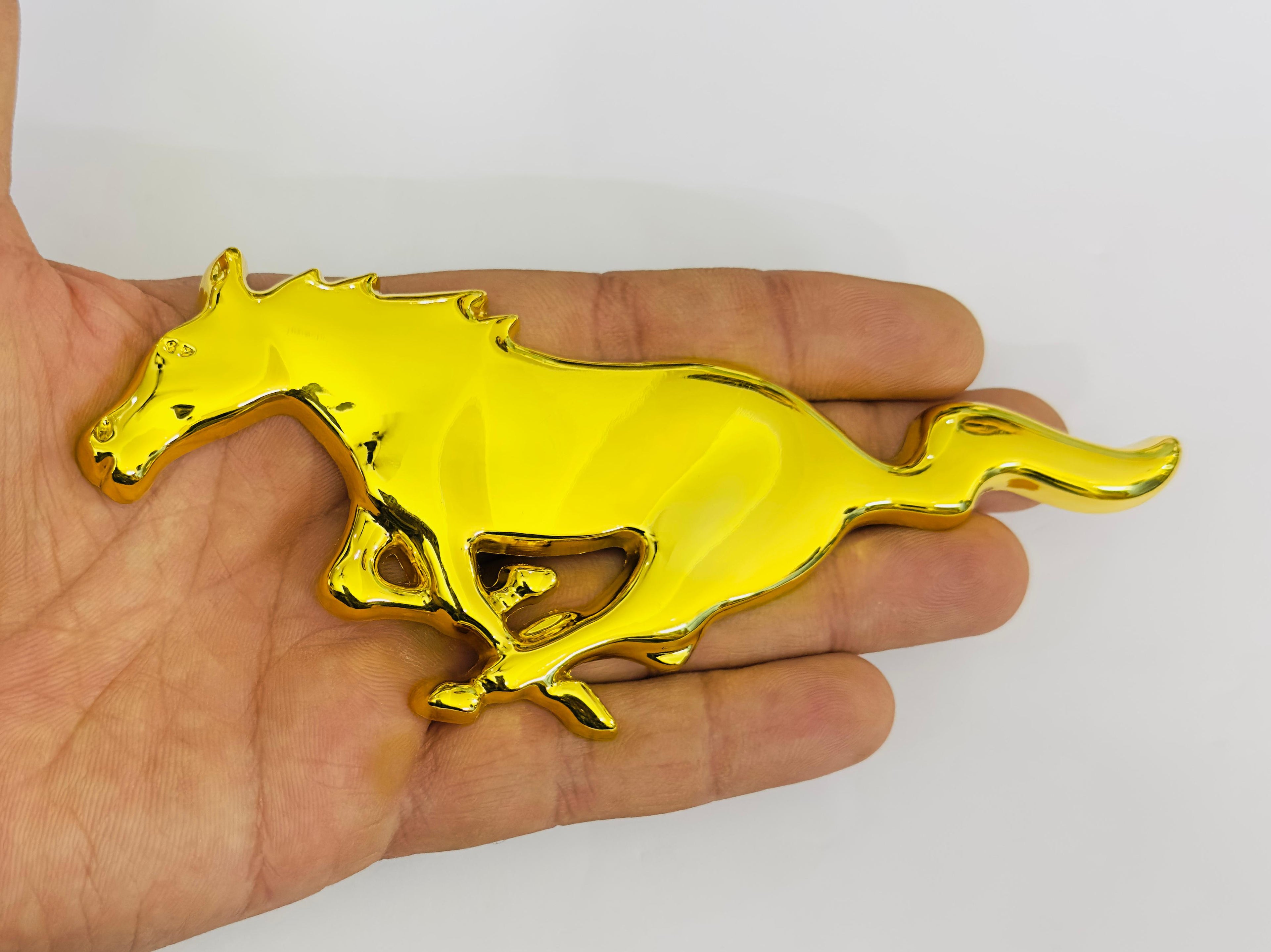 Golden Horse 3D Logo (16cmx6cm) for Car Bike Laptop Emblem, Horse Sticker 3D Badge Auto Racing Sport Logo Grand Tourer Decal Auto Accessories.