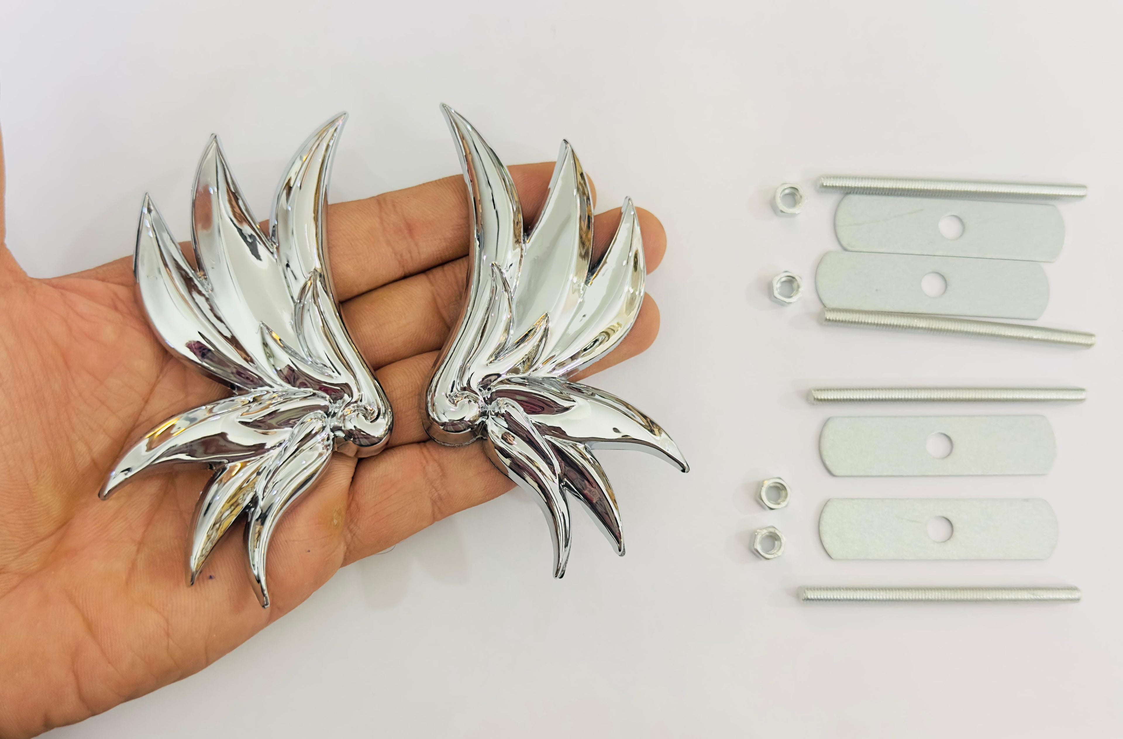 Chrome Angel Wing 3D Grill Logo (11.5cmx6cm) for Car Bike Laptop Emblem, Angel Wing Grill Sticker 3D-Badge Auto Racing Sports Logo Grand Tourer Decal Auto Accessories.