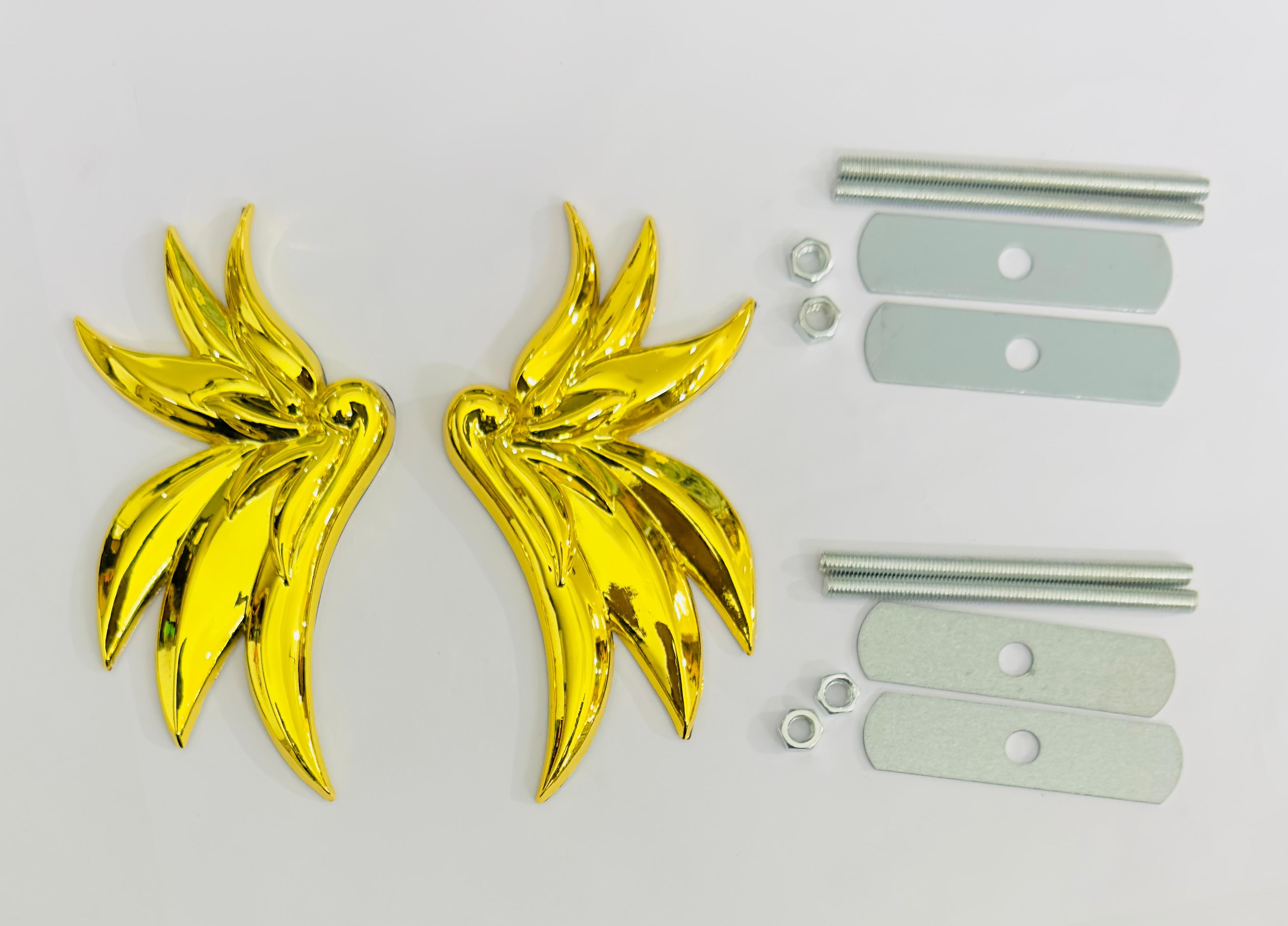 GOLDEN Angel Wing 3D Grill Logo (11.5cmx6cm) for Car Bike Laptop Emblem, Angel Wing Grill Sticker 3D-Badge Auto Racing Sports Logo Grand Tourer Decal Auto Accessories.