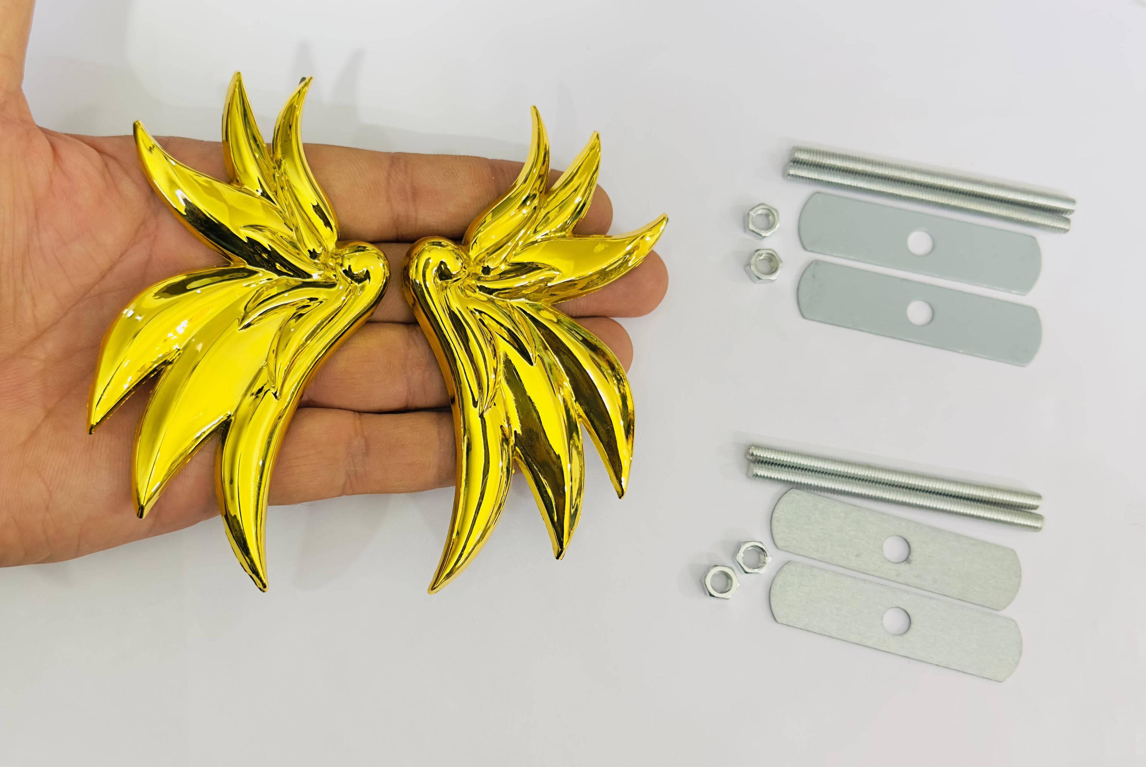 GOLDEN Angel Wing 3D Grill Logo (11.5cmx6cm) for Car Bike Laptop Emblem, Angel Wing Grill Sticker 3D-Badge Auto Racing Sports Logo Grand Tourer Decal Auto Accessories.