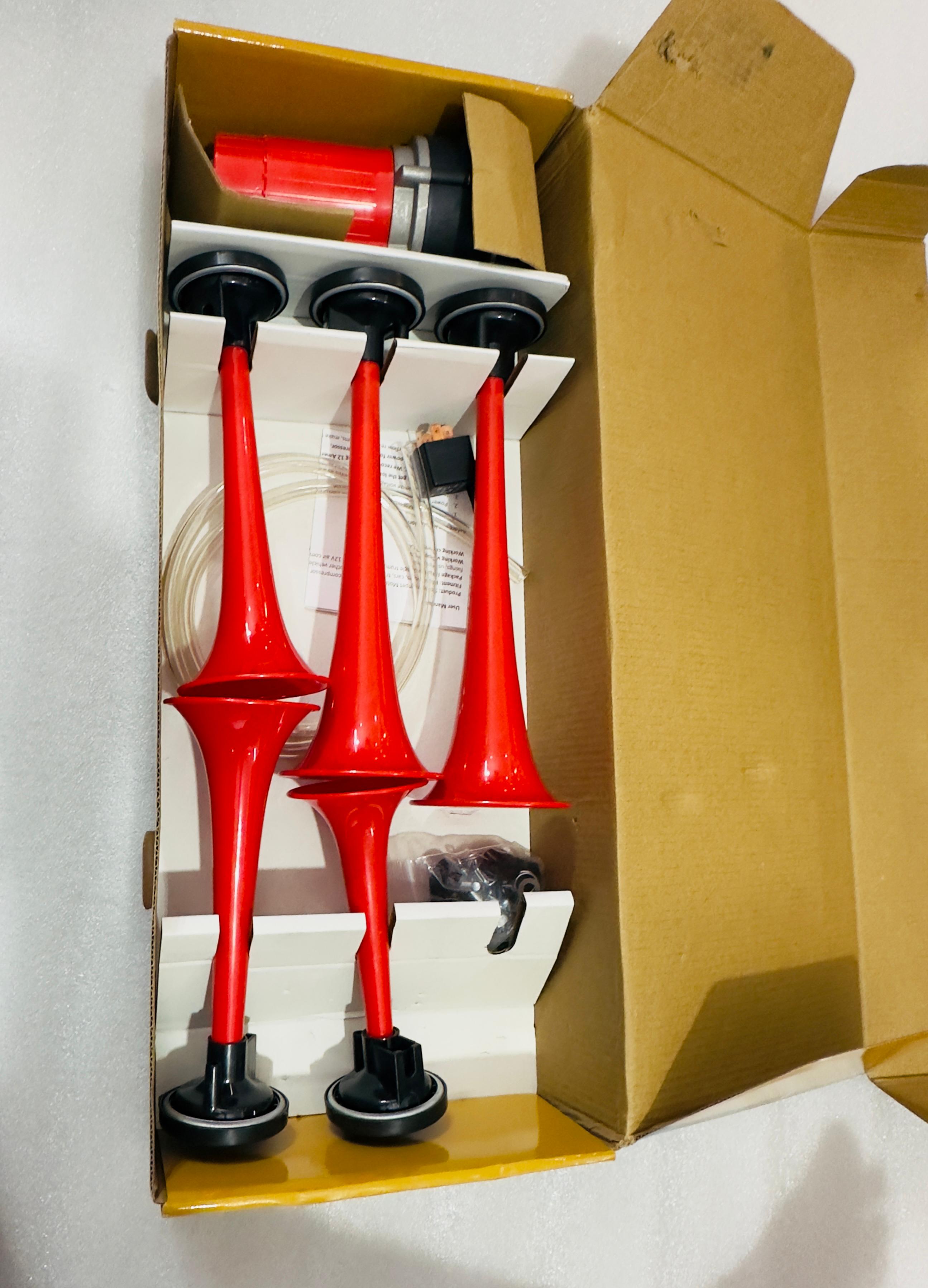 5 Pipe Horn 5 Trumpet Musical Air Horns 12V Universal for All Models 5 pipe Air Pressure loud horn Enhanced horn sound.