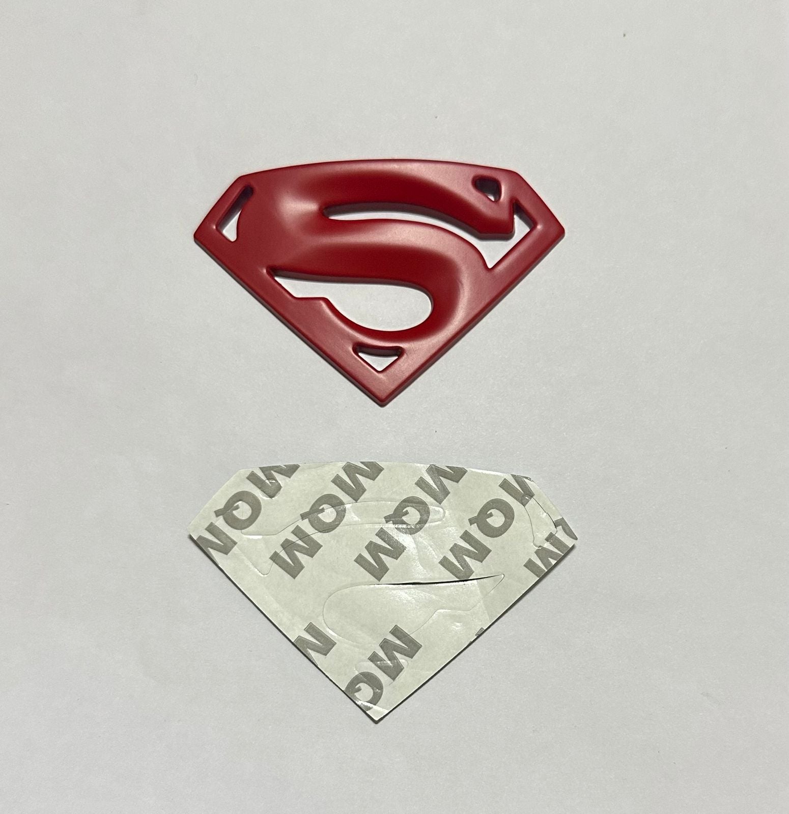RED Superman 3D Logo (5.5cmx8.2cm) Car Bike Laptop Attractive Superman Sticker Car Emblem 3D Badge Auto Racing Sport Logo Grand Tourer Decal.