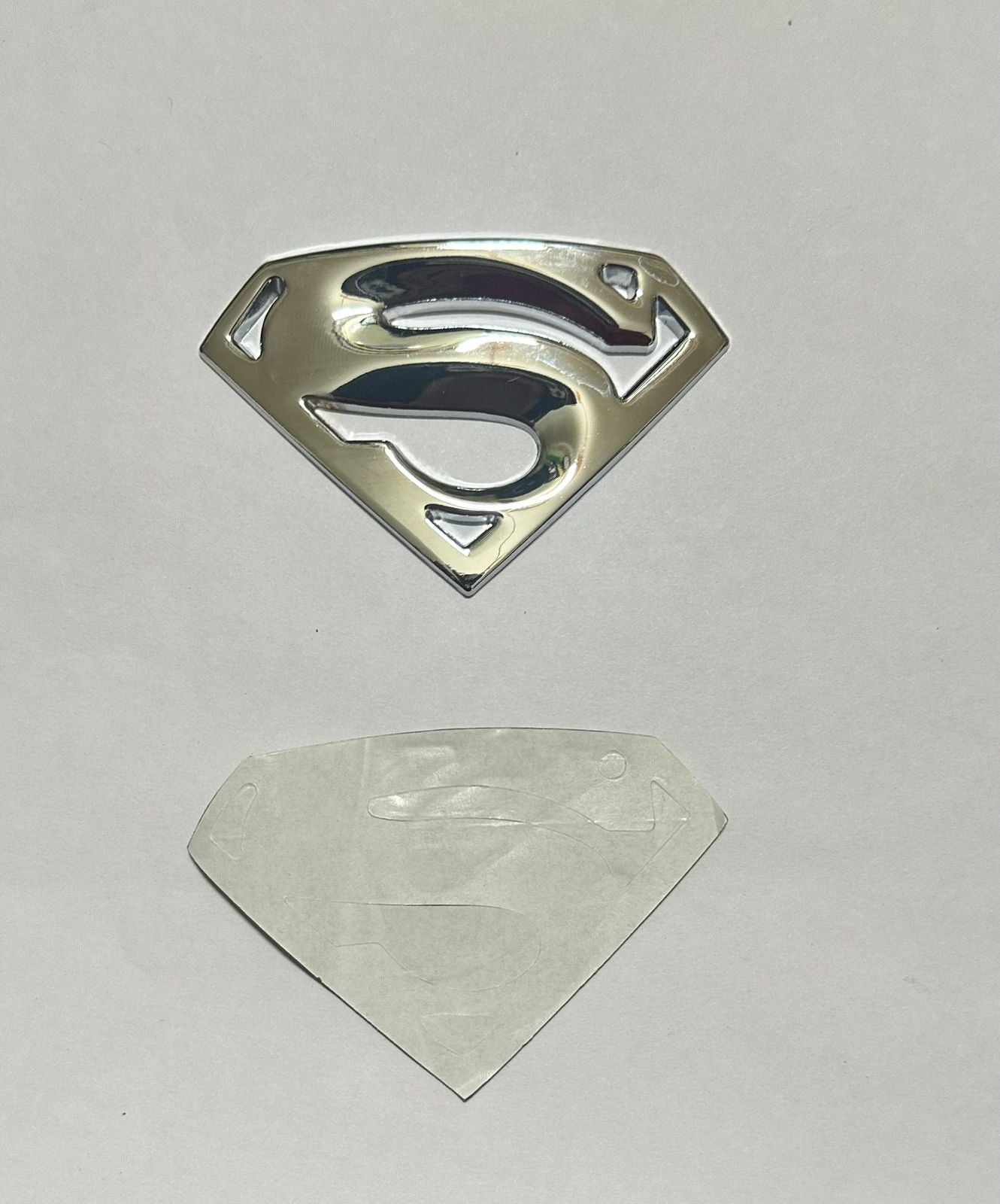 Chrome Superman 3D Logo (5.5cmx8.2cm) Car Bike Laptop Attractive Superman Sticker Car Emblem 3D Badge Auto Racing Sport Logo Grand Tourer Decal.